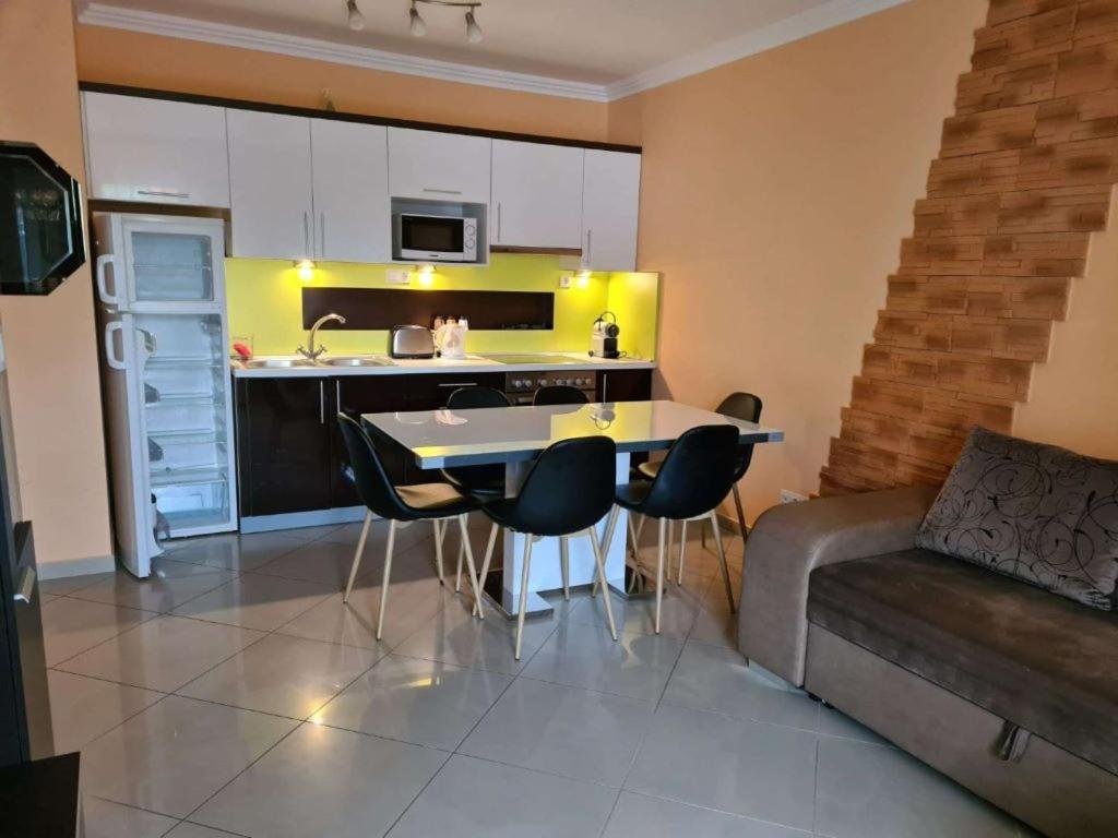 Plazs Apartman Шиофок Экстерьер фото